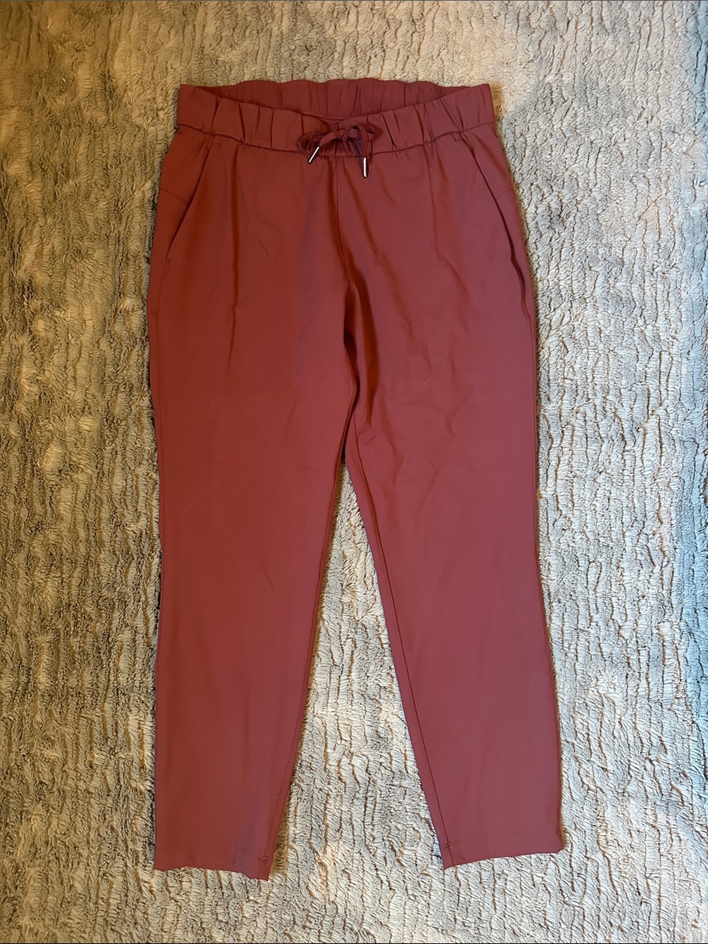 Lululemon On the Fly Cropped Pant.